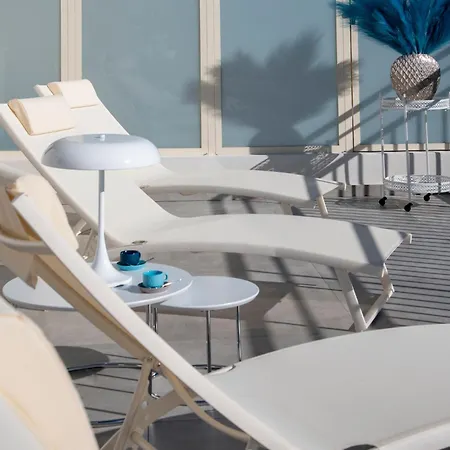 Aparthotel Hoteliere Chambord Au Coeur De - Entierement Renovee Menton