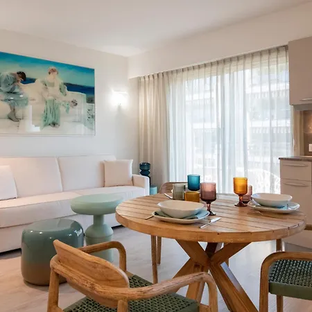 Hoteliere Chambord Au Coeur De - Entierement Renovee Aparthotel