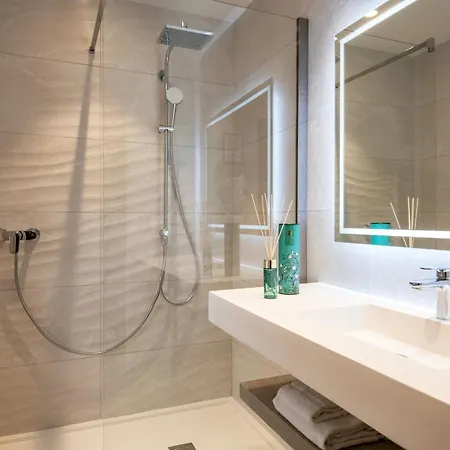 Hoteliere Chambord Au Coeur De - Entierement Renovee Aparthotel 3*