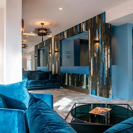 Hoteliere Chambord Au Coeur De - Entierement Renovee Aparthotel